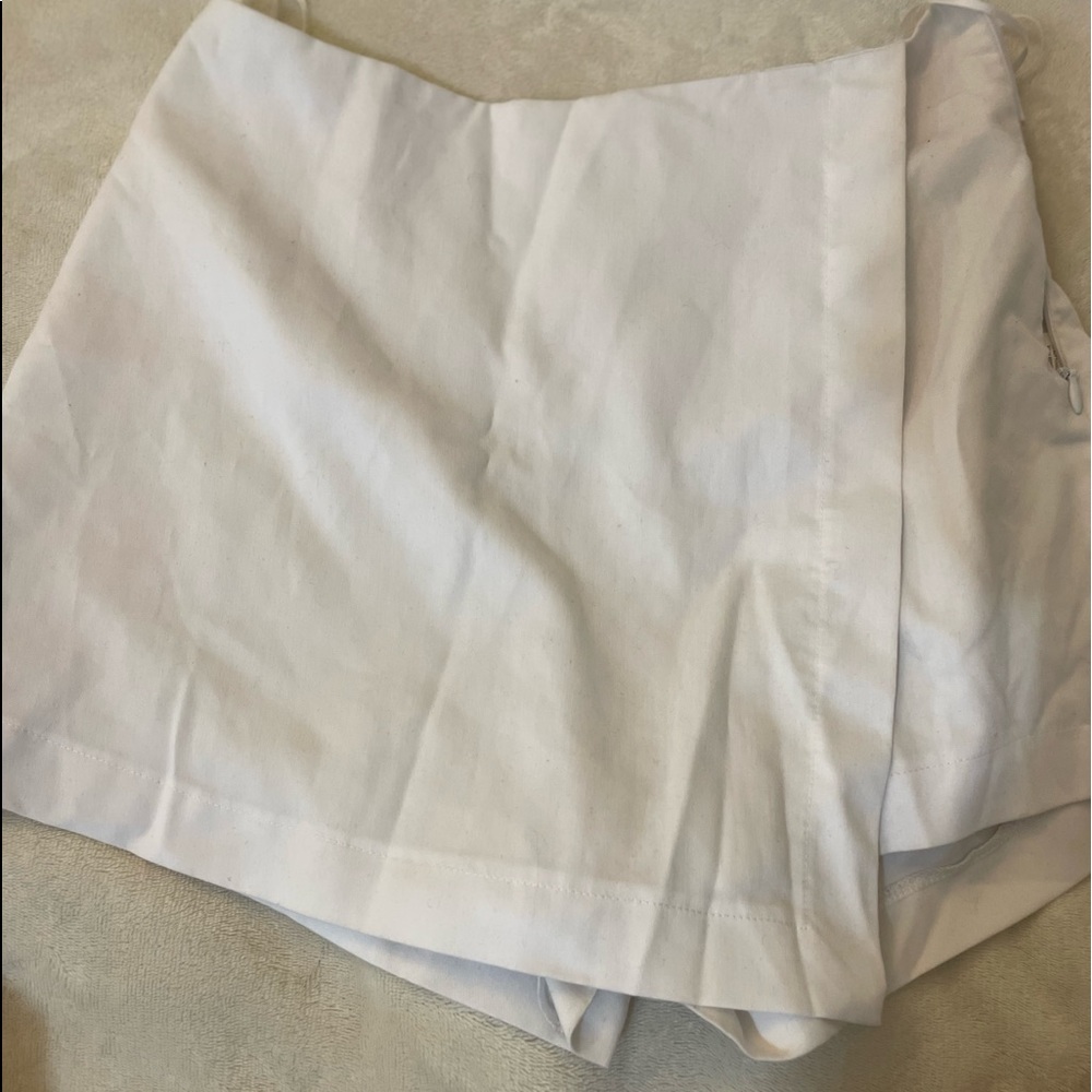 Showpo White Women’s Skort